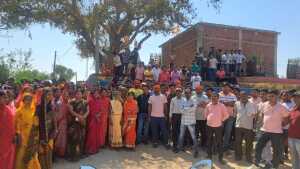 Read more about the article पावापुर में मारपीट को ले थाना पहुँचे ग्रामीण, दिया आवेदन