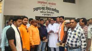 सरिया प्रखंड कार्यालय विधायक ने विधायक कक्ष का उद्घाटन