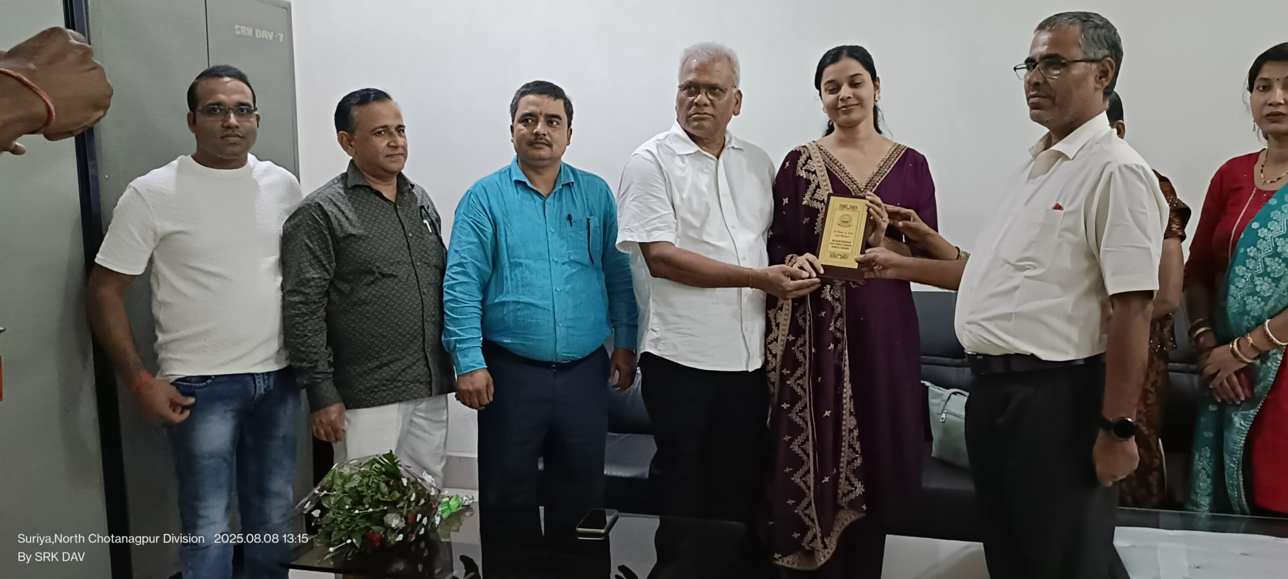 Read more about the article जेपीएससी में 35वां रैंक हासिल करने वाली अंशिका गुप्ता का एस.आर.के डी.ए.वी सरिया में भव्य स्वागत