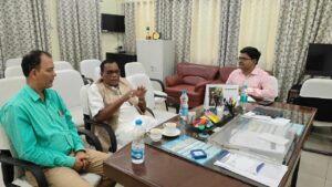 बगोदर विधायक ने उठाई बिजली कटौती और जर्जर तारों की समस्या, JVVNL जीएम से की मुलाकात