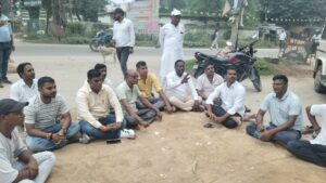 सरिया पुलिस की कार्यशैली के खिलाफ भाजपा नेताओं का थाना गेट पर धरना-प्रदर्शन, सुधार की मांग