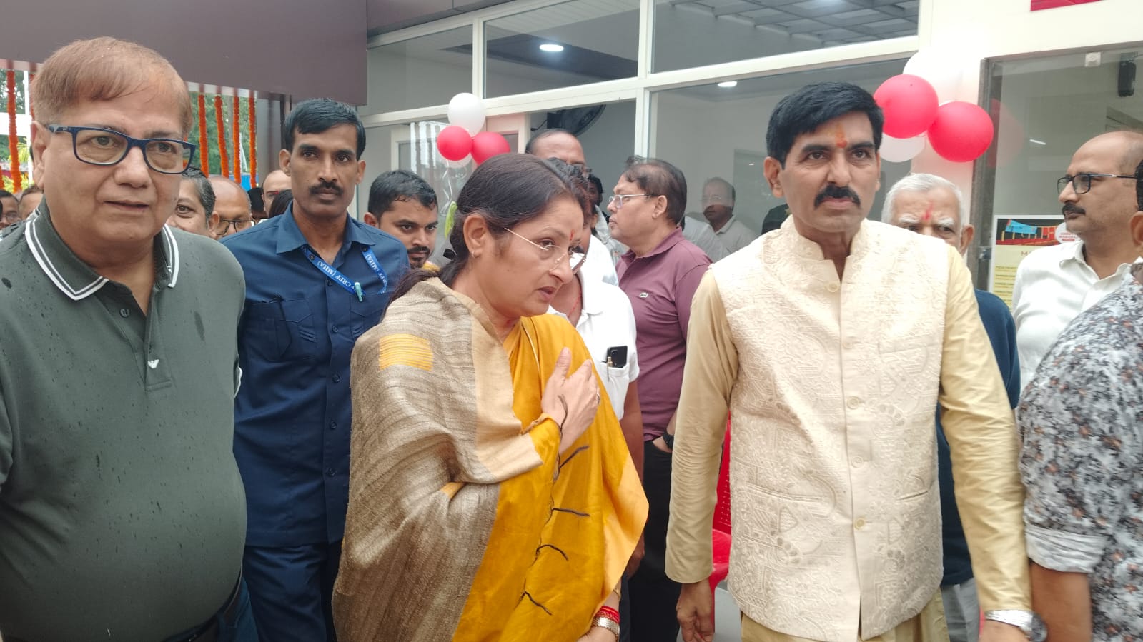 Read more about the article सरिया में धूमधाम से नया सिनेमा हॉल उद्घाटित, केंद्रीय मंत्री अन्नपूर्णा देवी ने किया फीता कटाई