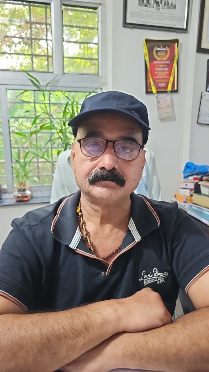 बगोदर चुनावी रंग में रंगने को तैयार: डॉ. राजेश का संकल्प- प्रवासी मजदूरों की पीड़ा मिटाऊंगा, भ्रूण हत्या पर लगाऊंगा रोक