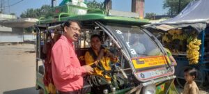 सरिया में महिला सशक्तिकरण की जीवंत मिसाल: टोटो चालक खातिजा खातून को बीडीओ का पी एम आवास का आश्वासन