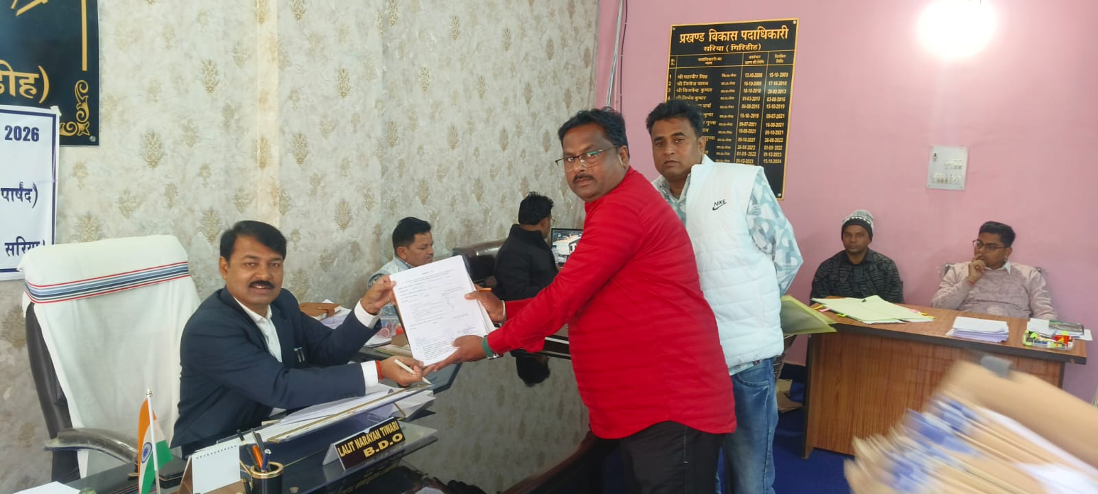 You are currently viewing समाजसेवी सुशील कुमार मंडल ने सरिया नगर पंचायत चुनाव में वार्ड 9 से दाखिल किया नामांकन